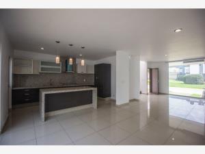 Casa en venta en Bosques Santa Anita, Tlajomulco de Zúñiga — foto 3 de 22