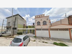 Casa en venta en Salvador Sanchez Colin, Toluca — foto 3 de 10