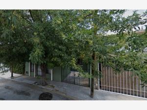 Casa en venta en Jardines Coloniales, Saltillo — foto 2 de 11