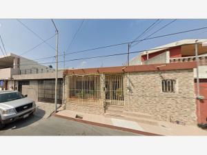 Casa en Valle Verde Segundo Sector, Monterrey, Nuevo León