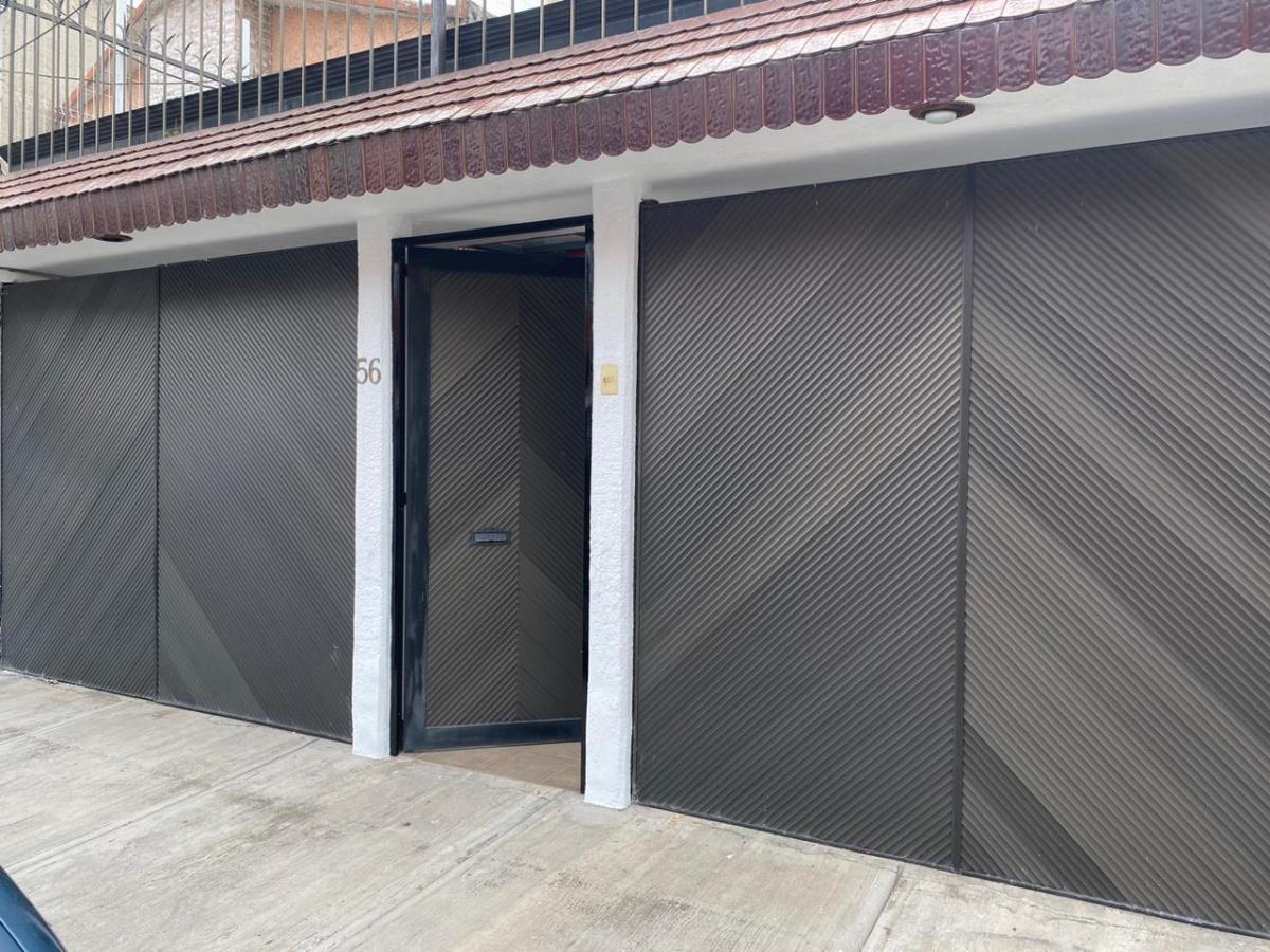 Casa en venta en Presidentes Ejidales 1a Sección, Coyoacán — foto 1 de 11