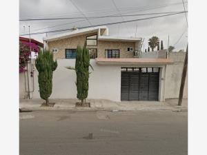 Casa en Villa Universitaria, Puebla, Puebla