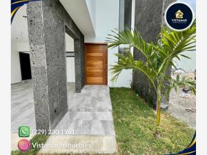 Casa en venta en Lomas de la Rioja, Alvarado — foto 2 de 8
