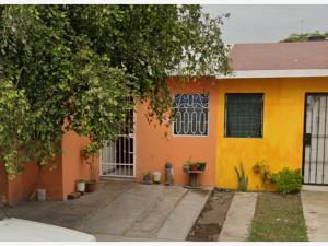 Casa en venta en Villas del Sol, Tecomán — foto 2 de 6