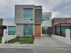 Casa en venta en Cañadas del Arroyo, Corregidora — foto 2 de 7