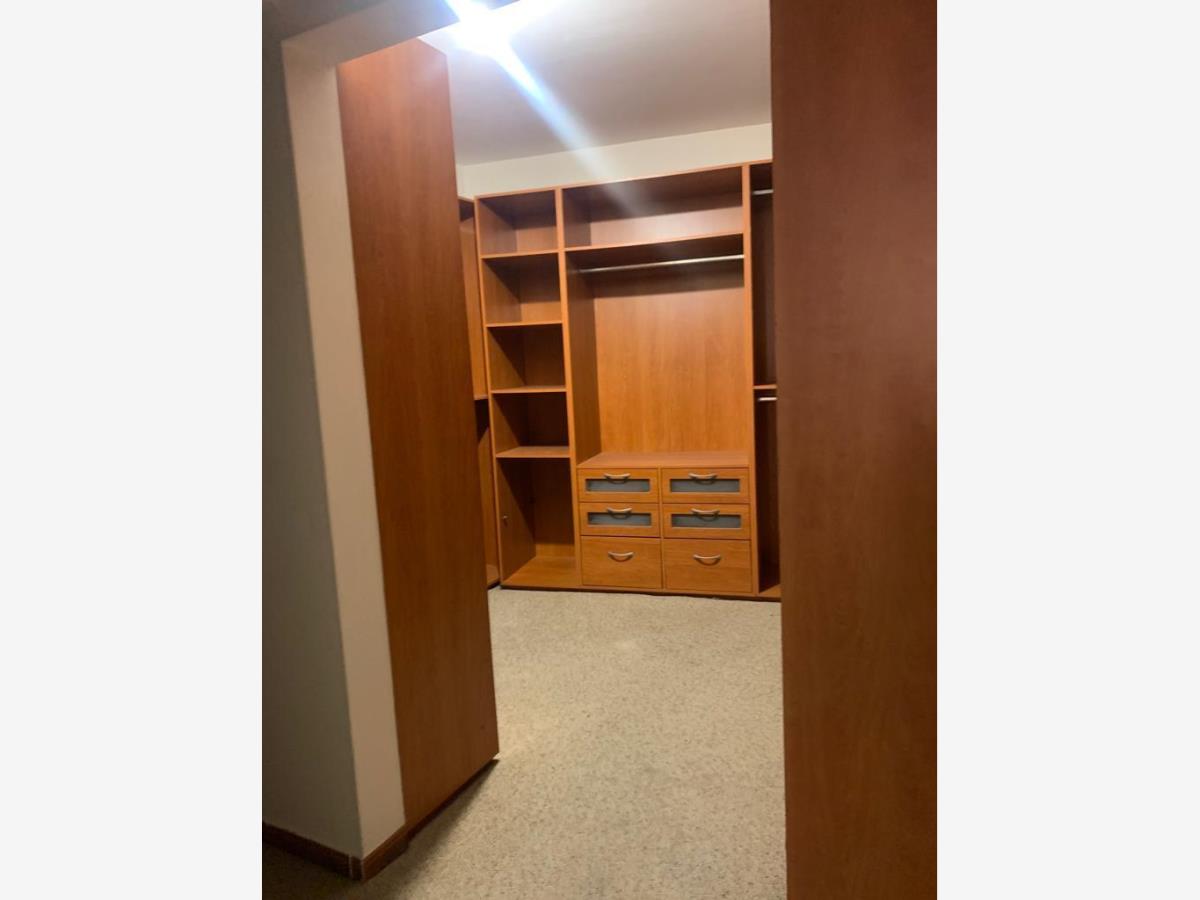 Casa en venta en Santa Cruz Atizapan, Atizapán — foto 1 de 11