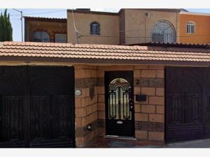 Casa en Misión de San Carlos, Corregidora, Querétaro