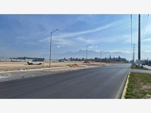 Terreno en venta en Hacienda del Refugio, Saltillo — foto 2 de 6