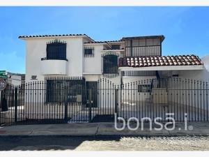 Casa en venta en San Marino, Ensenada — foto 3 de 16