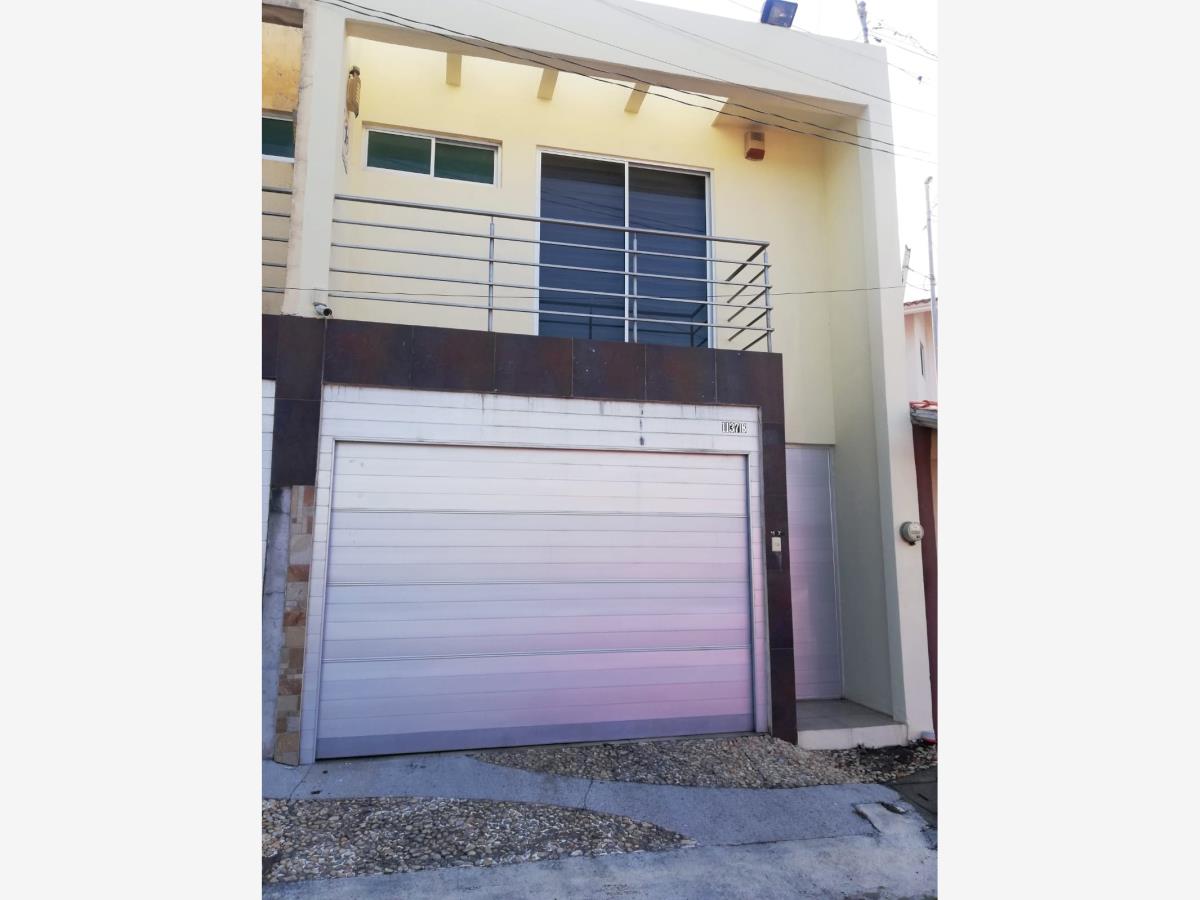 Casa en venta en Graciano Sánchez Romo, Boca del Río — foto 1 de 18
