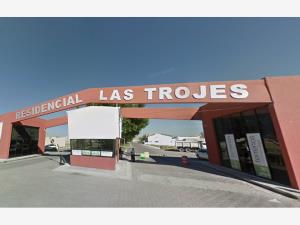 Casa en Residencial las Trojes, Corregidora, Querétaro