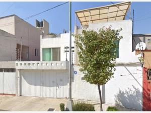 Casa en venta en El Rosedal, Coyoacán — foto 2 de 8
