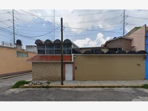 Casa en venta en Nueva Santa Maria de las Rosas, Toluca — foto 2 de 3