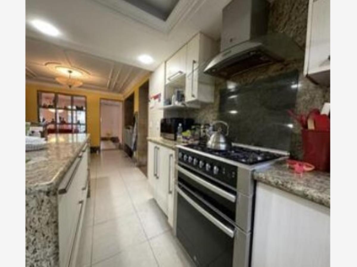 Casa en venta en Jardines del Country, Guadalajara — foto 1 de 8