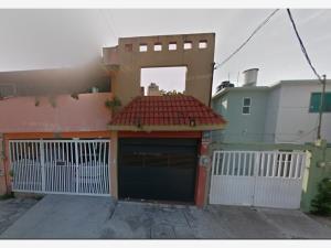 Casa en venta en Pensiones Del Estado, Coatzacoalcos — foto 2 de 6