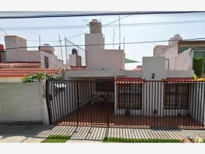 Casa en venta en Hacienda de Echegaray, Naucalpan de Juárez, México