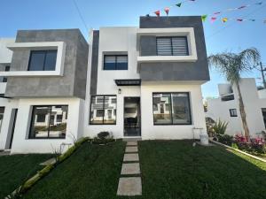 Casa en Lomas de Tzompantle, Cuernavaca, Morelos