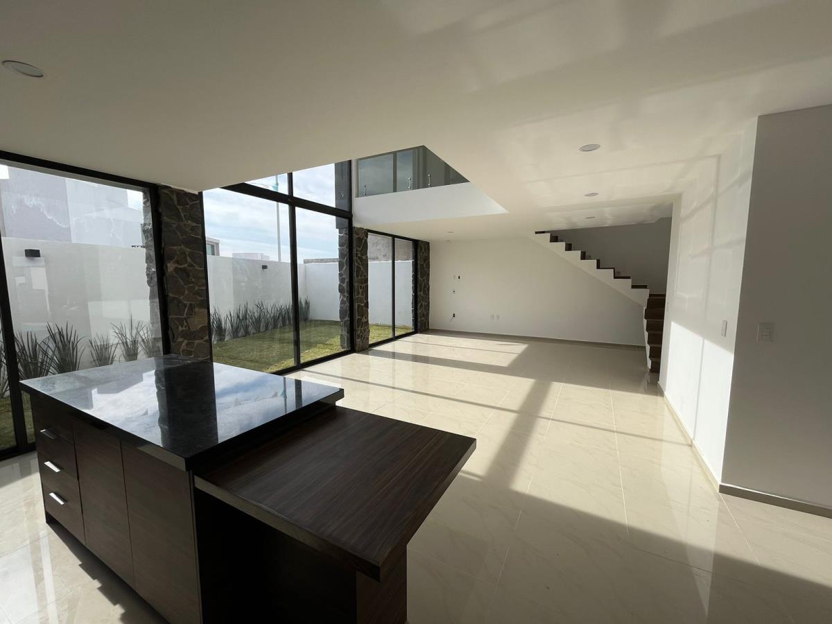 Casa en venta en Loma Alta, Morelia — foto 1 de 15