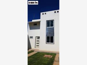 Casa en venta en San Agustin de las Juntas, San Agustín de las Juntas, Oaxaca