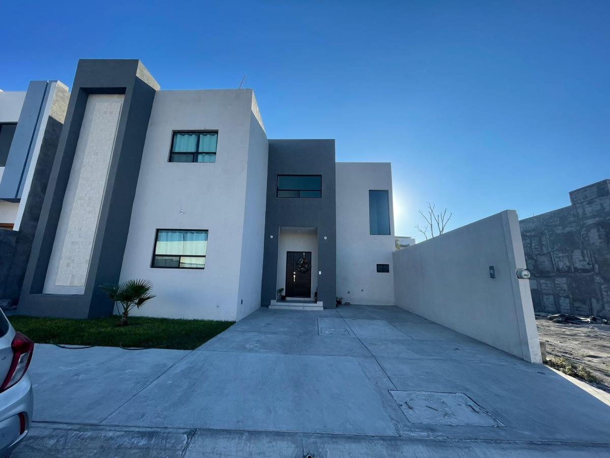 Casa en venta en La Escondida, Saltillo — foto 1 de 24