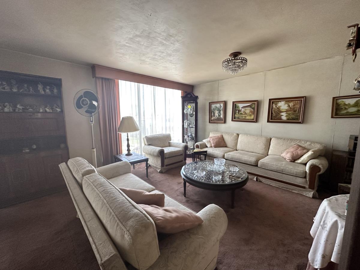 Casa en venta en Ciudad Satelite, Naucalpan de Juárez — foto 1 de 13