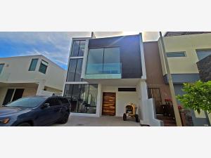 Casa en venta en Valle Imperial, Zapopan — foto 2 de 31