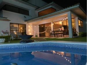 Casa en Lomas de Cocoyoc, Atlatlahucan, Morelos