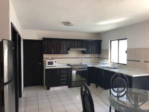 Casa en renta en Portales de Aragón, Saltillo — foto 2 de 27