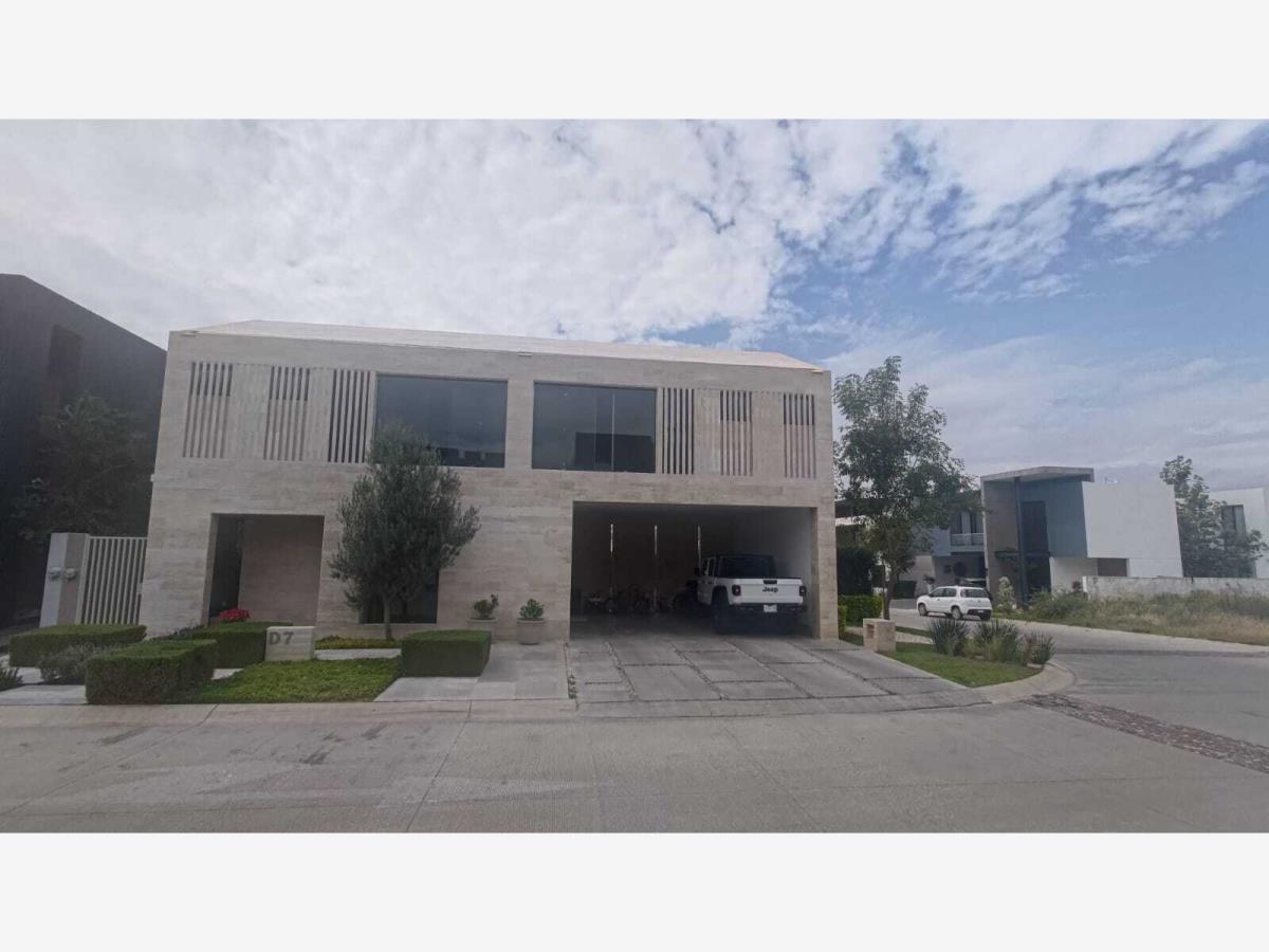 Casa en venta en El Molino Residencial y Golf, León — foto 1 de 12