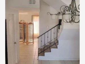 Casa en venta en Real del Sol, Juárez — foto 2 de 7