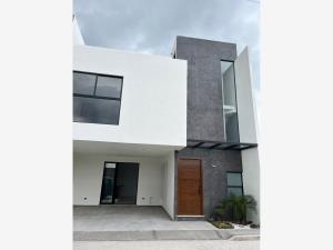 Casa en venta en San Bernardino Tlaxcalancingo, San Andrés Cholula — foto 2 de 25