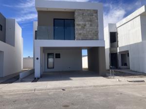 Casa en venta en La Barranca, Torreón — foto 3 de 32
