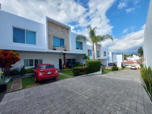 Casa en venta en Lomas de Atzingo, Cuernavaca — foto 2 de 10