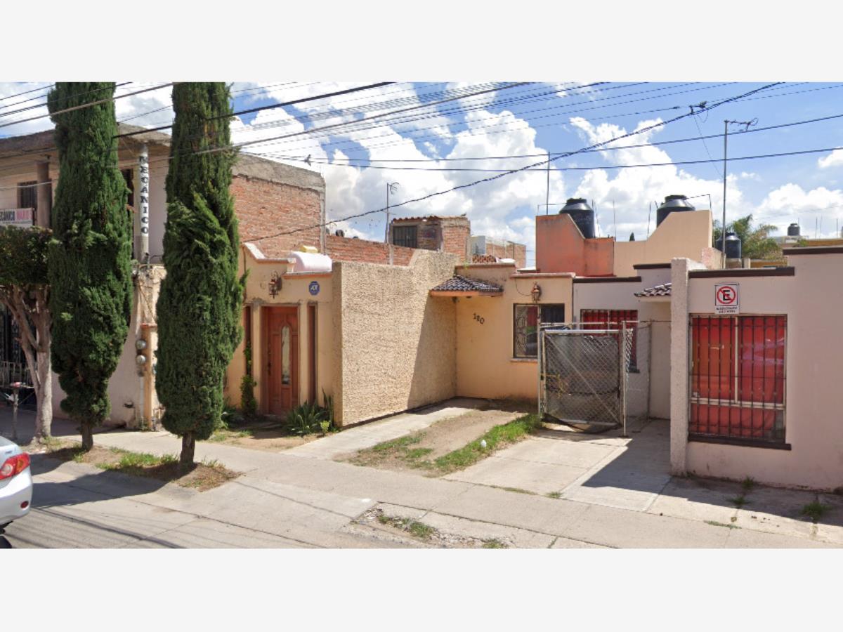 Casa en venta en Los Murales, León — foto 1 de 14