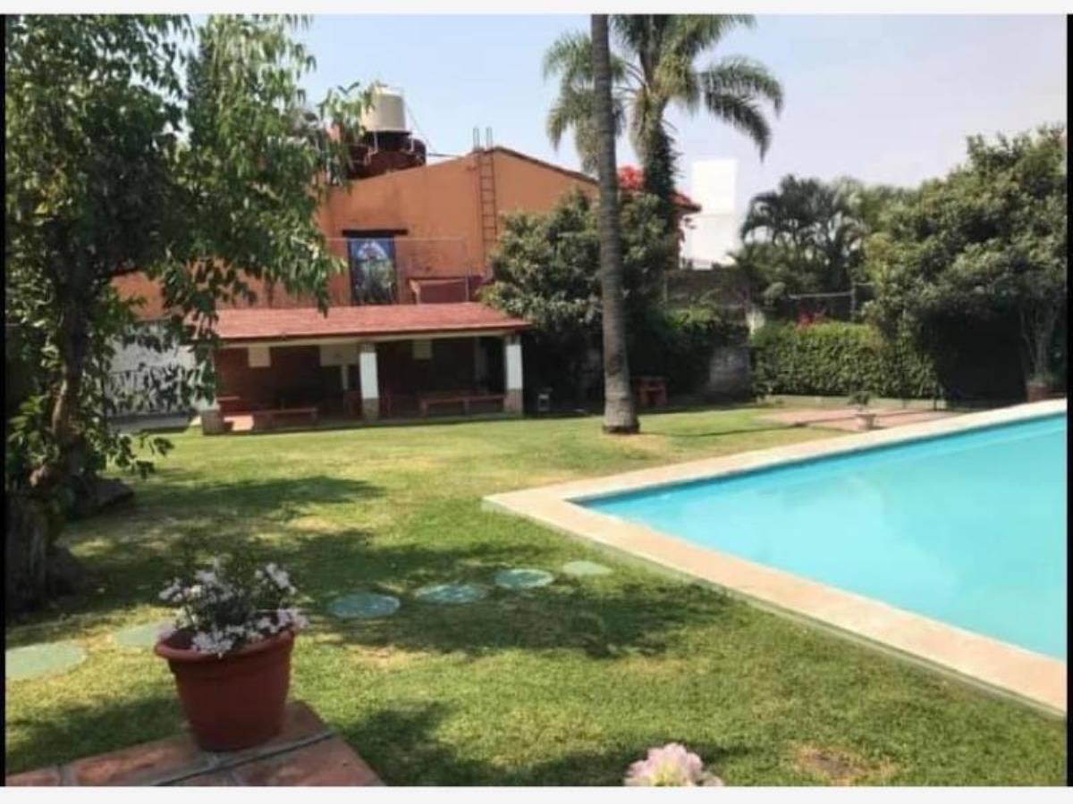 Casa en venta en Los Volcanes, Cuernavaca — foto 1 de 8