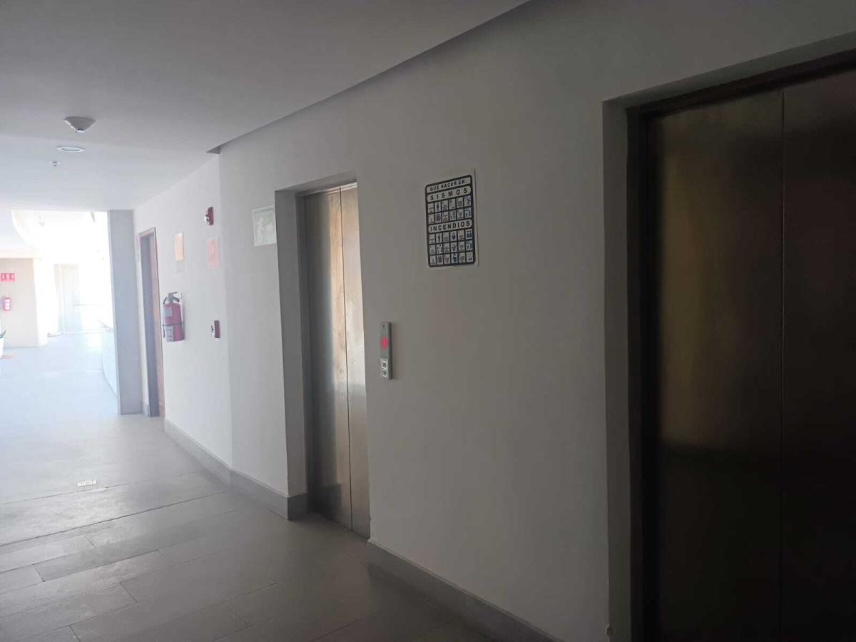 Casa en venta en Cumbres de Juarez, Tijuana — foto 1 de 33