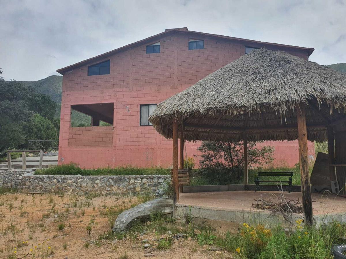 Casa en venta en Los Lirios, Arteaga — foto 1 de 16