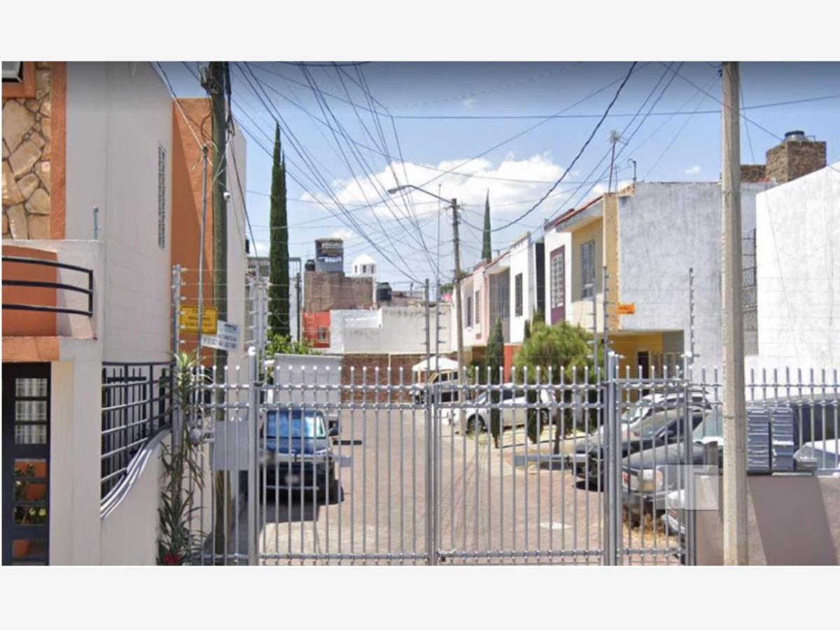 Casa en venta en Parques Del Nilo, Guadalajara — foto 1 de 10