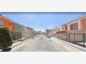 Casa en venta en Parques Del Nilo, Guadalajara — foto 2 de 10