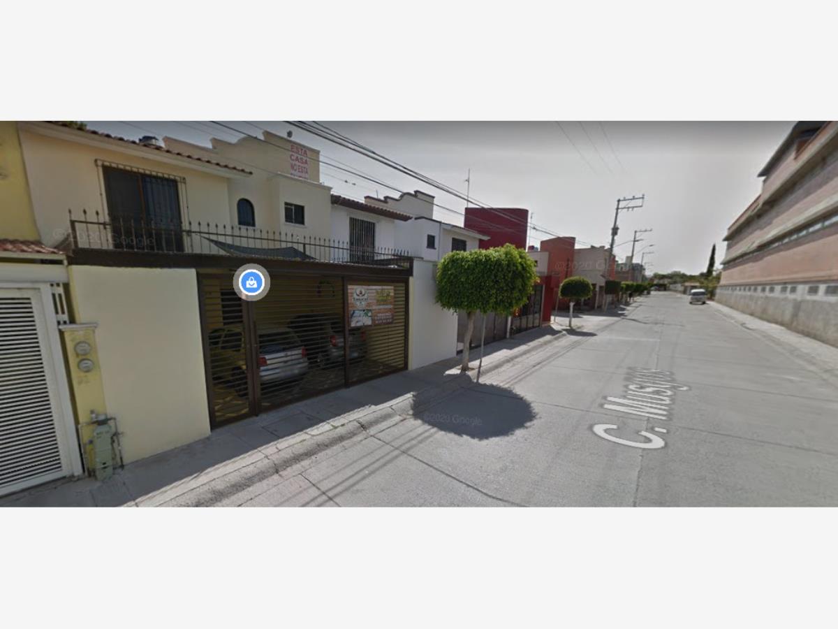 Casa en venta en Arboledas de Ibarrilla, León — foto 1 de 11