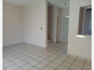 Casa en venta en Residencial Campestre la Rosita, Torreón — foto 3 de 7