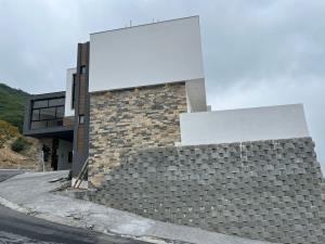 Casa en venta en Castaños del Vergel, Monterrey — foto 2 de 12