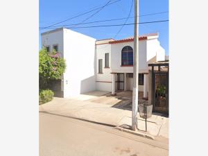 Casa en Las Villas, Hermosillo, Sonora