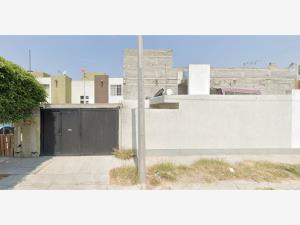 Casa en venta en Los Olivos Residencial, Celaya, Guanajuato