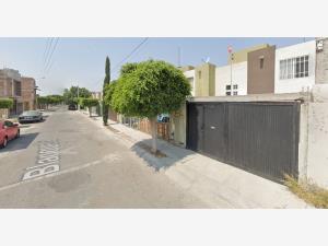 Casa en venta en Los Olivos Residencial, Celaya — foto 2 de 10