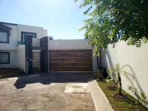 Casa en venta en Jardines de Santa Fe, Culiacán — foto 3 de 49