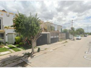 Casa en venta en Colinas del Carmen, León — foto 3 de 10