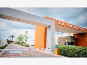 Casa en venta en Ampliación Senderos, Torreón — foto 2 de 27