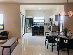 Casa en venta en Ampliación Senderos, Torreón — foto 3 de 27