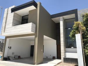 Casa en venta en Los Viñedos, Torreón — foto 2 de 38